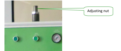 Punching thickness adjusting for pouch forming machine