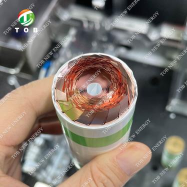 Máquina bobinadora de baterías